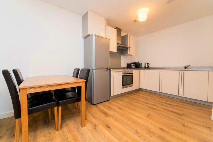 3 Bedroom Apartment To Rent In Highgate Road, London, NW5