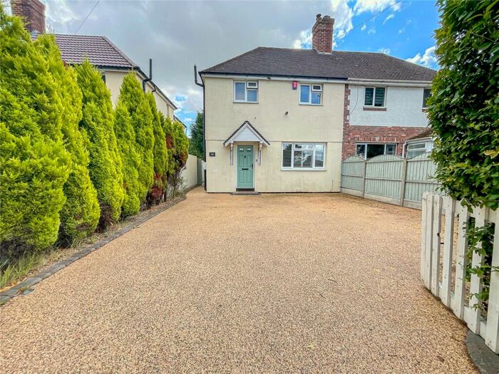 3 Bedroom Semi-Detached House For Sale In The Beck, Elford, Tamworth, Staffordshire, B79