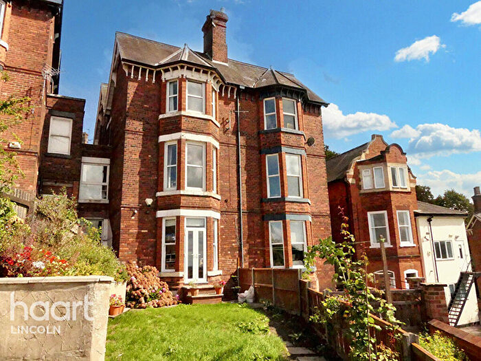 5 Bedroom Semi-Detached House For Sale In Spring Hill, Lincoln, LN1