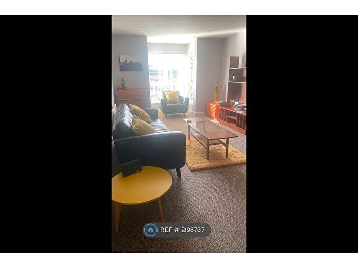 2 Bedroom Flat To Rent In St Joseph's Court, Cleethorpes, DN35