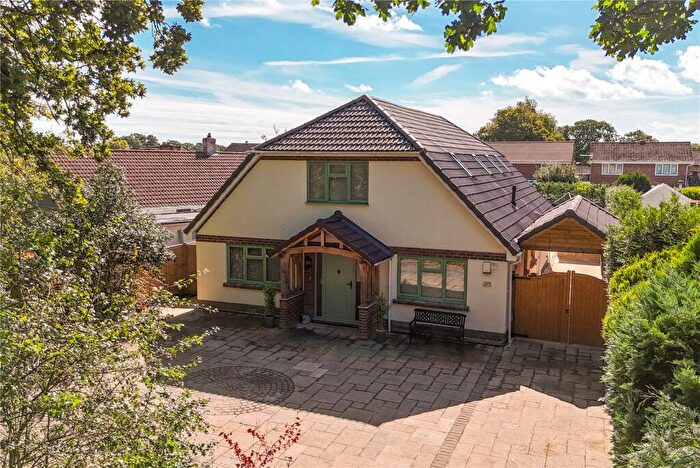 6 Bedroom Detached House For Sale In Cull Lane, New Milton, Hampshire, BH25