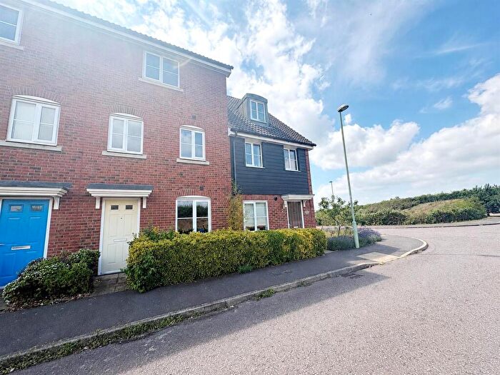 4 Bedroom Terraced House To Rent In Olive Way, Red Lodge, Bury St. Edmunds, IP28