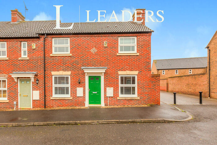 2 Bedroom Semi-Detached House To Rent In Napier Road, Aylesbury, HP19