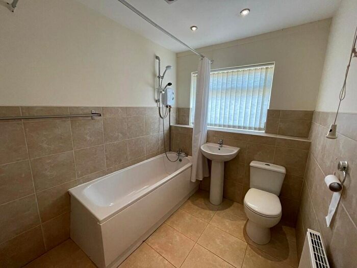 4 Bedroom Detached House For Sale In Malcolmson Close, Edgbaston, Birmingham, B15