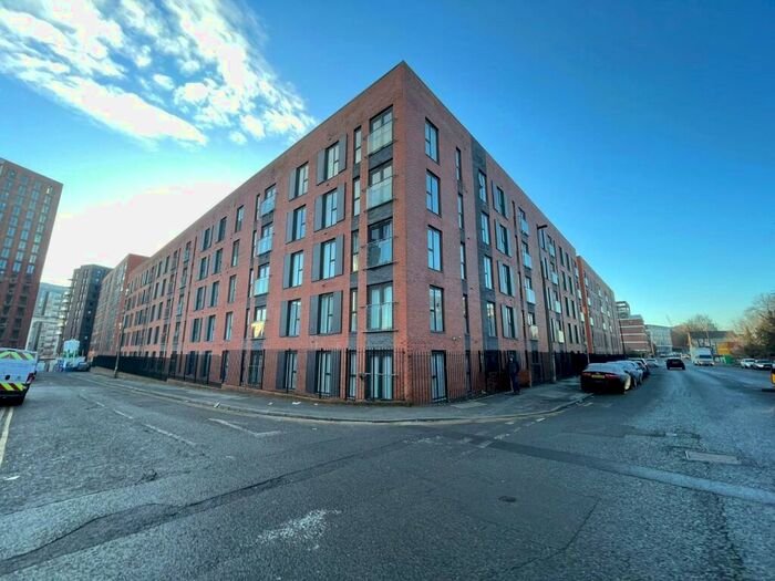 3 Bedroom Apartment To Rent In Irwell Building, Lowry Wharf, Salford, Manchester, M5