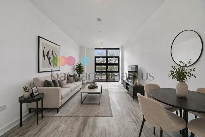 Studio To Rent In Purley Way, Croydon, CR0