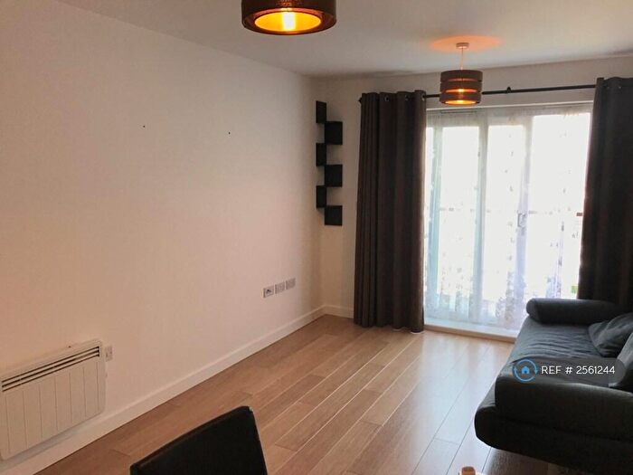 2 Bedroom Flat To Rent In Little Brights Road, Belvedere, DA17