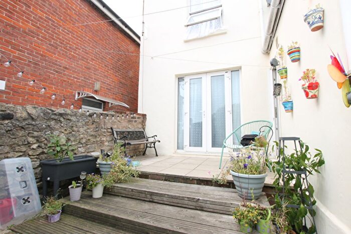 1 Bedroom Flat To Rent In Warwick Street, Ryde, PO33