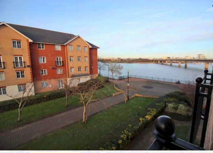 3 Bedroom Flat To Rent In Campbell Drive, Cardiff, Cardiff CF11