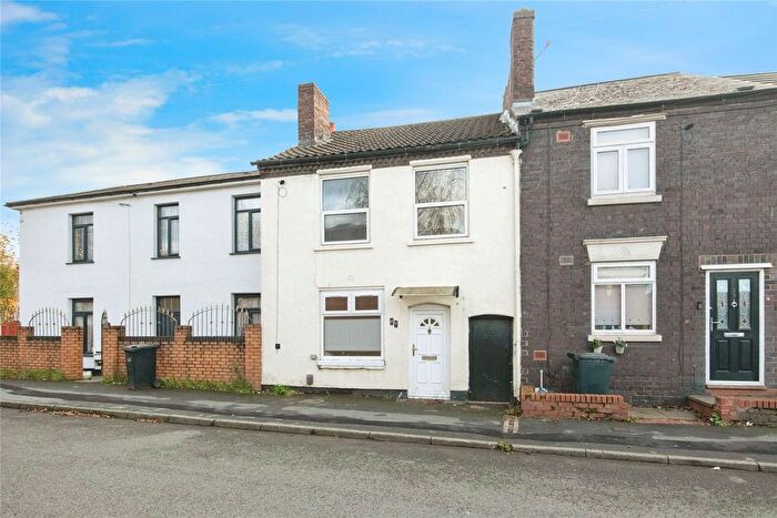 3 Bedroom Terraced House For Sale In Leys Road, Brierley Hill, West Midlands, DY5