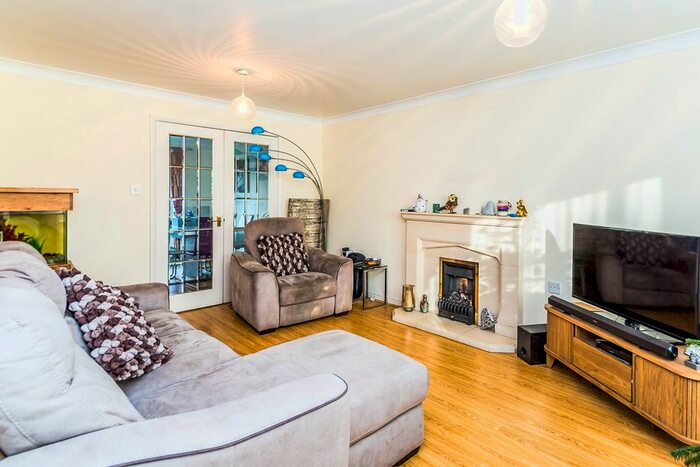 4 Bedroom Detached House To Rent In Wentworth Crescent, Beggarwood, Basingstoke, RG22