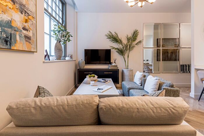 2 Bedroom Flat For Sale In Glenburnie Road, London, SW17