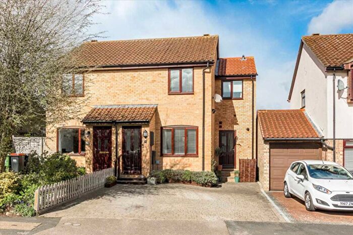 3 Bedroom Property For Sale In Foxhill, Olney, MK46