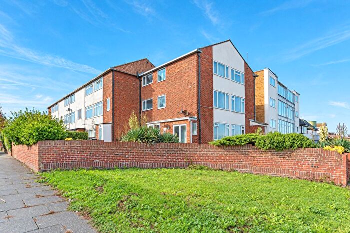 2 Bedroom Maisonette For Sale In Leicester Avenue, Cliftonville, Margate, Kent, CT9