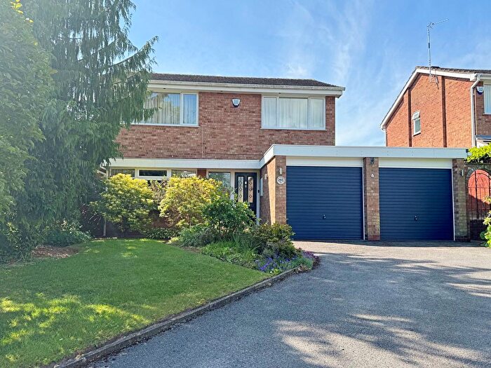 4 Bedroom Detached House For Sale In The Meadows, Leek Wootton, CV35