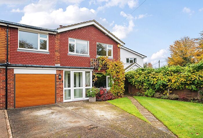 4 Bedroom Semi-Detached House For Sale In Clarks Lane, Halstead, Sevenoaks, Kent, TN14