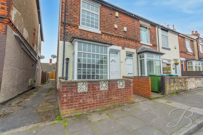 2 Bedroom End Of Terrace House To Rent In Sadler Street, Mansfield, NG19