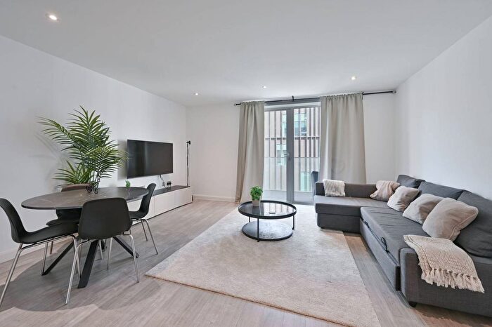 1 Bedroom Flat To Rent In Chandlers Avenue, North Greenwich, London, SE10