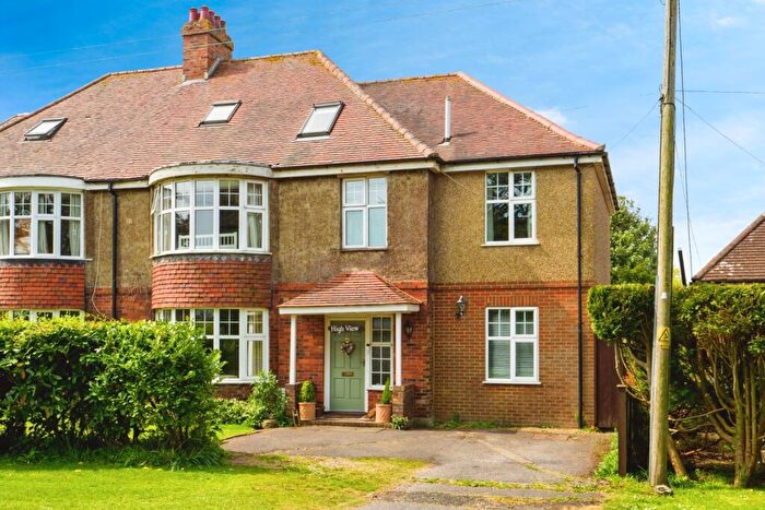 5 Bedroom Semi-Detached House For Sale In Dover Road, Guston, Kent, CT15