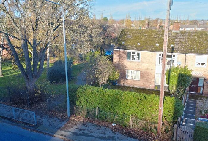 2 Bedroom Apartment For Sale In Whiteley Close, Stapleford, Nottingham, NG9