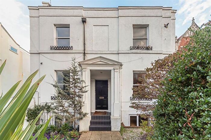 2 Bedroom Flat For Sale In Greenwich South Street, Greenwich, SE10