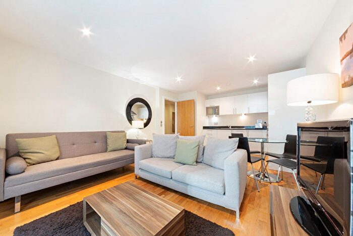 1 Bedroom Flat To Rent In Millharbour, Canary Wharf, E14