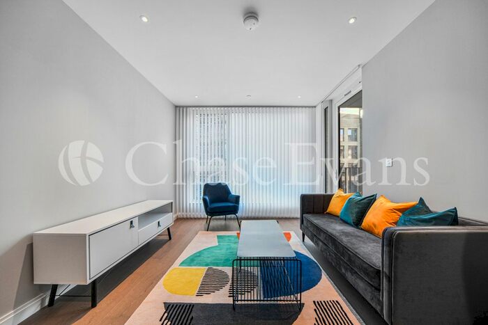 2 Bedroom Flat To Rent In Gasholder Place, Oval Village, Kennington, SE11