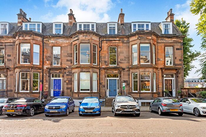 2 Bedroom Flat For Sale In Flat, Coates Gardens, West End, Edinburgh, EH12