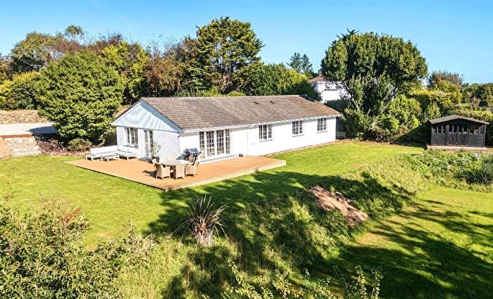 4 Bedroom Bungalow For Sale In Maenporth Road, Maenporth, Falmouth, Cornwall, TR11