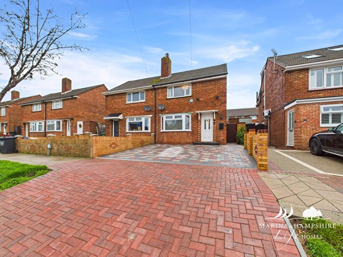 2 Bedroom Semi Detached House For Sale In Shelley Avenue, Paulsgrove, Portsmouth, Hampshire, PO6