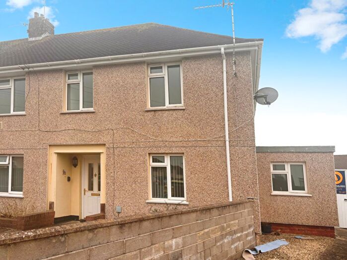 2 Bedroom Maisonette To Rent In Castle Road, Rhoose, Barry, CF62