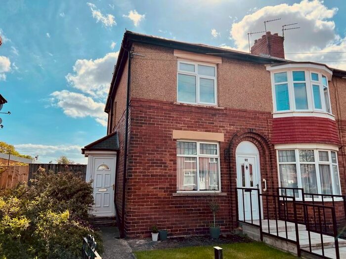 2 Bedroom Flat To Rent In Closefield Grove, Whitley Bay, NE25