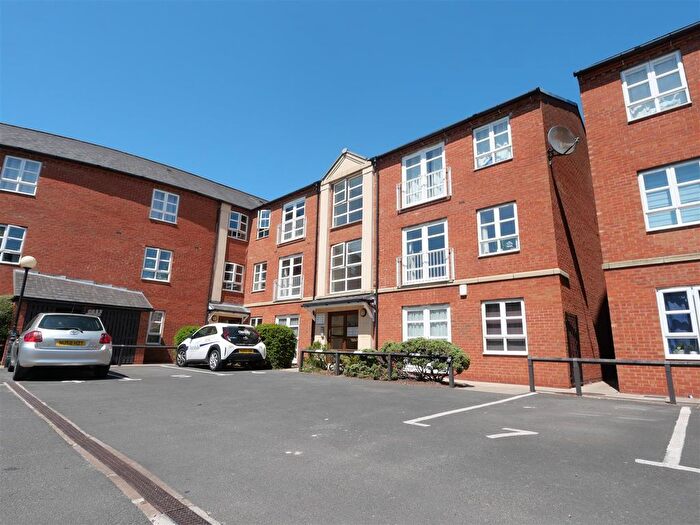 2 Bedroom Flat For Sale In Martins Court, Leeman Road, York, YO26