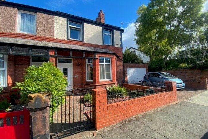 3 Bedroom Semi-Detached House To Rent In Westbourne Grove, Wirral, CH48