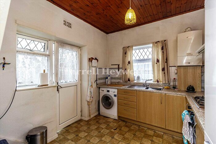 3 Bedroom Bungalow For Sale In Brook Road, Morecambe, LA3