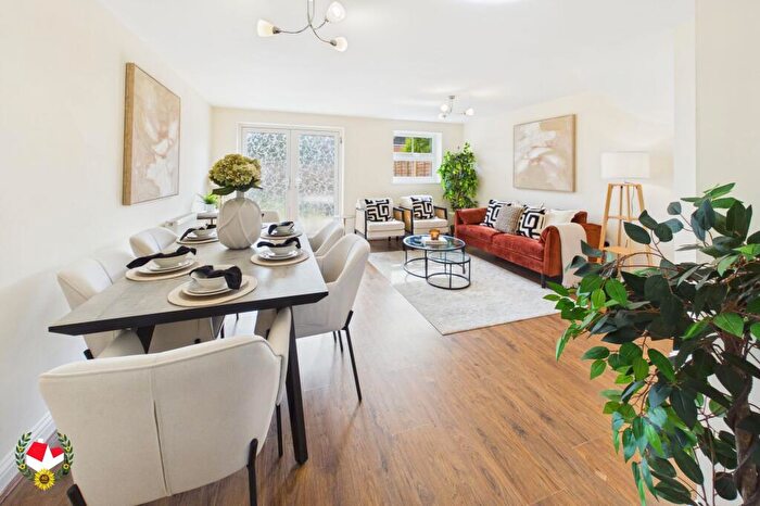 5 Bedroom Terraced House For Sale In Buckenham Walk Kingsway, Quedgeley, Gloucester, GL2
