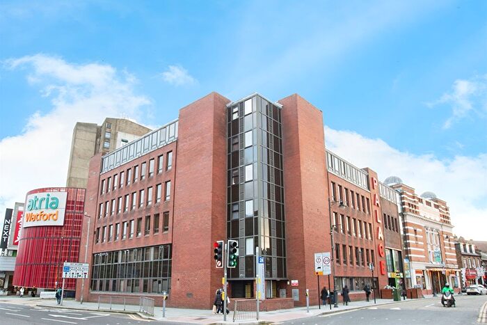 1 Bedroom Flat For Sale In Clarendon Road, Watford, WD17