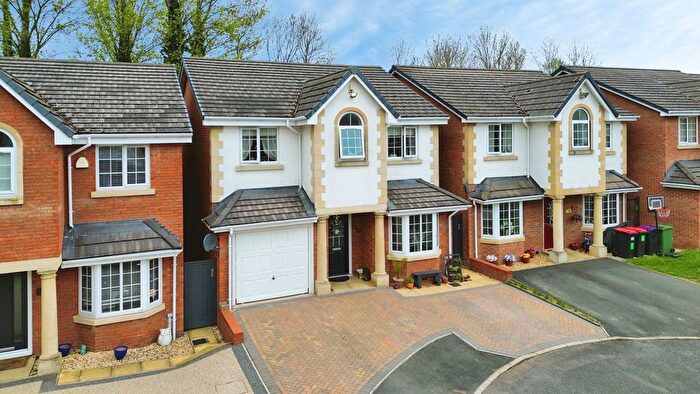 4 Bedroom Detached House For Sale In Hama Drive, Oakengates, Telford, TF2