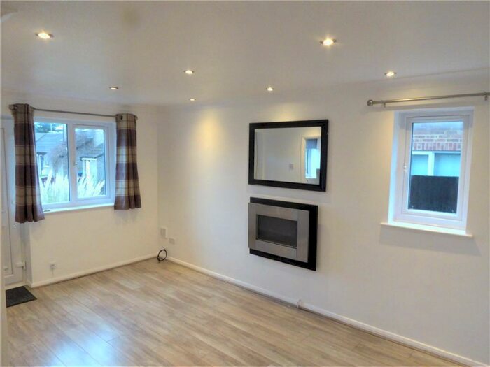 2 Bedroom House To Rent In Chedworth Close, Ecton Brook, Northampton, NN3