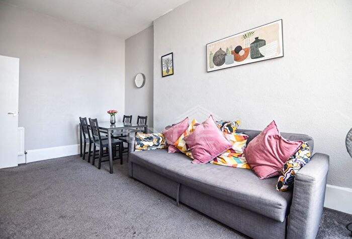 1 Bedroom Flat To Rent In Grange Rd, Willesden Green, London, NW10