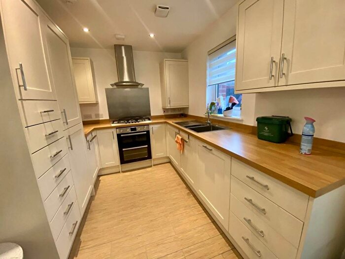 4 Bedroom Property To Rent In Langdon Road, Waterfront, Swansea, SA1