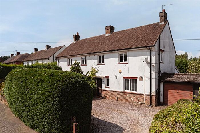 3 Bedroom Semi-Detached House For Sale In St. Catherines Cross, Bletchingley, Redhill, RH1