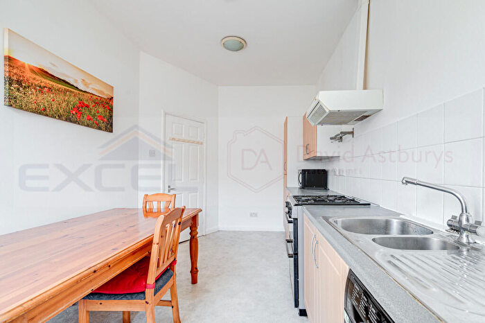2 Bedroom Apartment To Rent In Salusbury Road, Queens Park, London, NW6