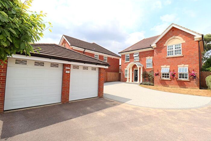 5 Bedroom Detached House To Rent In Hayton Close, Barton Hills, Luton, LU3