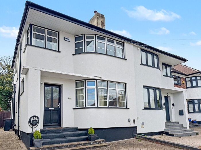 3 Bedroom Semi-Detached House For Sale In Beaumont Road, Petts Wood, Orpington, BR5