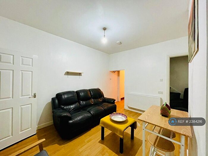 4 Bedroom Terraced House To Rent In Colchester Street, Coventry, CV1