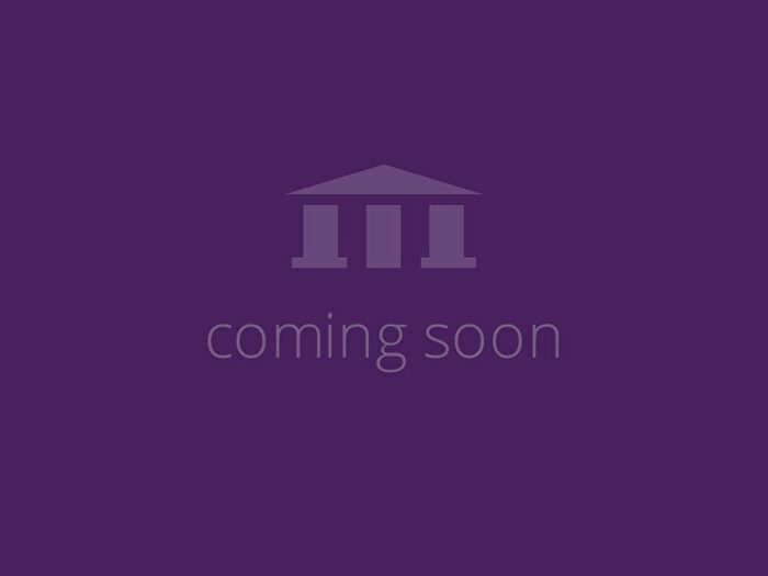 4 Bedroom Terraced House To Rent In Gunner Lane, Woolwich, London, SE18