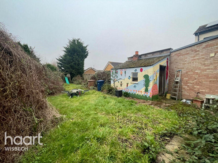 2 Bedroom Semi-Detached House For Sale In Old Lynn Road, Wisbech, PE13