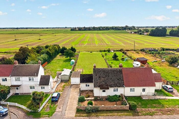 3 Bedroom Semi-Detached House For Sale In Lake Avenue, Lakes End, Welney, Norfolk, PE14