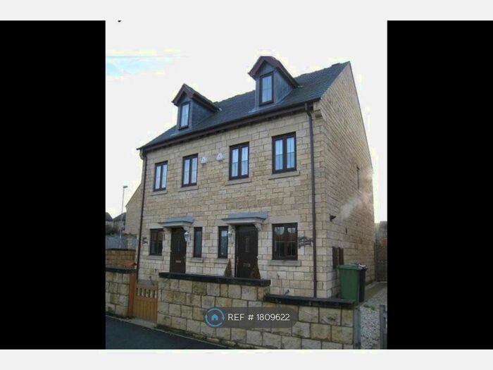 3 Bedroom Semi-Detached House To Rent In Great North Road, Leeds, LS25